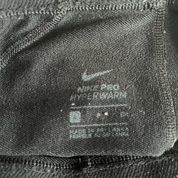 SOLD. Nike leggings. Size small. - Picture 3 of 3
